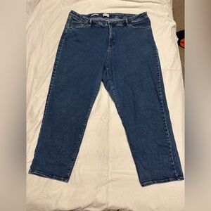 Ava & Viv 90s high rise jeans.